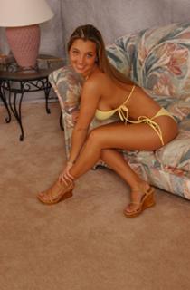 Christina Model feet photo thumbnail