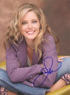 Christina Moore feet photo thumbnail