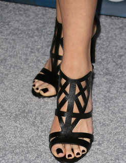 Christina Moore feet photo thumbnail