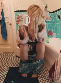 Christina Pazsitzky feet photo 15