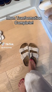 Christina Pazsitzky feet photo 7