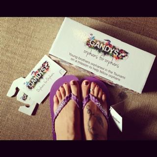 Christina Perri feet photo thumbnail