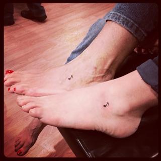 Christina Perri feet photo thumbnail