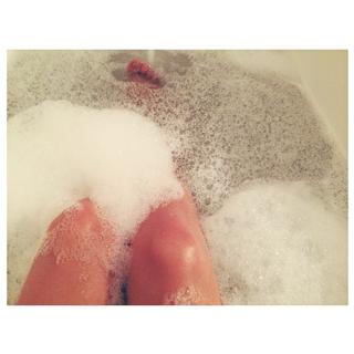 Christina Perri feet photo thumbnail