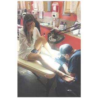 Christina Perri feet photo thumbnail