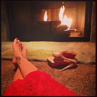 Christina Perri feet photo thumbnail