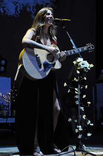 Christina Perri feet photo thumbnail