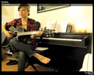 Christina Perri feet photo thumbnail