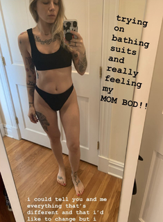 Christina Perri feet photo thumbnail