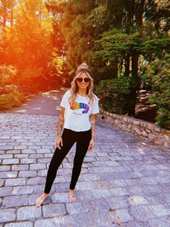 Christina Perri feet photo thumbnail