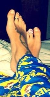 Christina Perri feet photo thumbnail