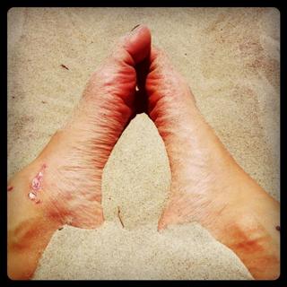 Christina Perri feet photo thumbnail
