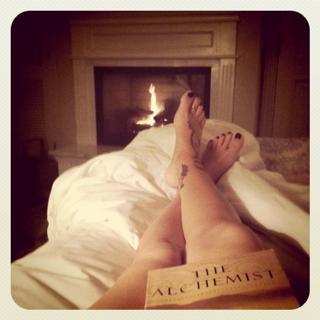 Christina Perri feet photo thumbnail