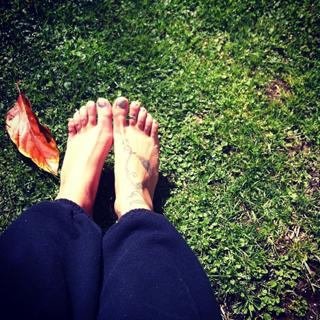 Christina Perri feet photo thumbnail