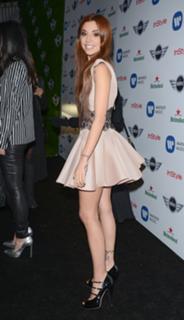 Christina Perri feet photo thumbnail