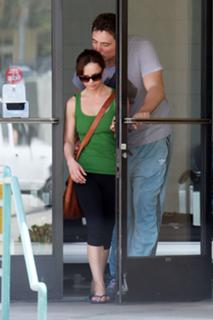Christina Ricci feet photo thumbnail