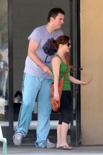 Christina Ricci feet photo thumbnail