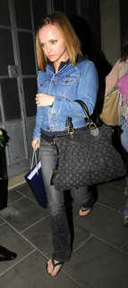 Christina Ricci feet photo thumbnail
