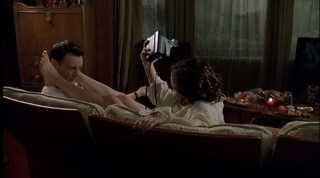 Christina Ricci feet photo thumbnail
