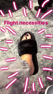 Christina Robinson feet photo 7