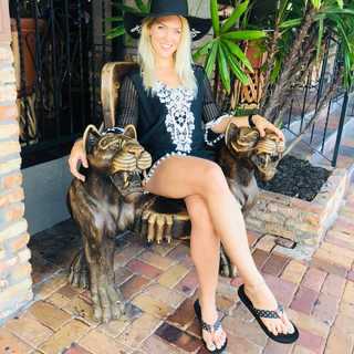 Christina Stewart feet photo 12