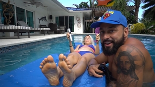 Christina Stewart feet photo 9
