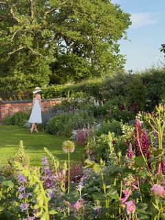 Christina Trevanion feet photo 1