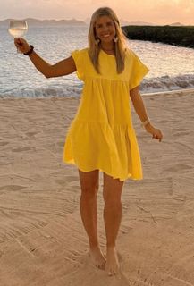 Christine 'Bugsy' Drake feet photo 1