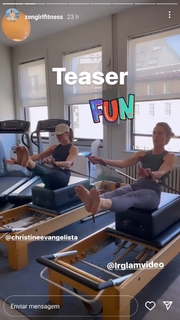 Christine Evangelista feet photo 1