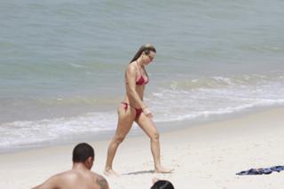 Christine Fernandes feet photo 16