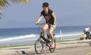 Christine Fernandes feet photo 13