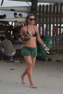 Christine Fernandes feet photo 8
