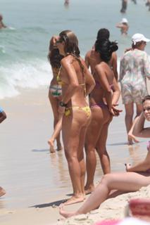 Christine Fernandes feet photo 3