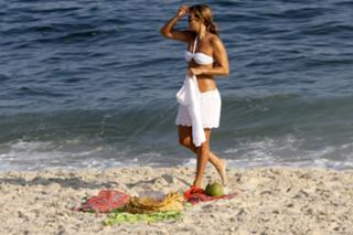 Christine Fernandes feet photo 2
