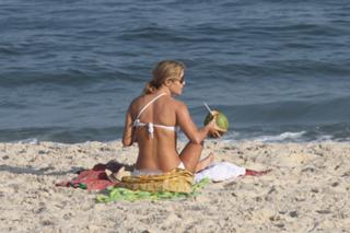 Christine Fernandes feet photo 20