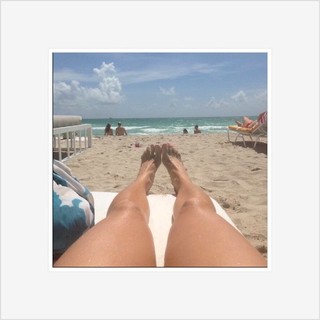 Christine Fernandes feet photo 9