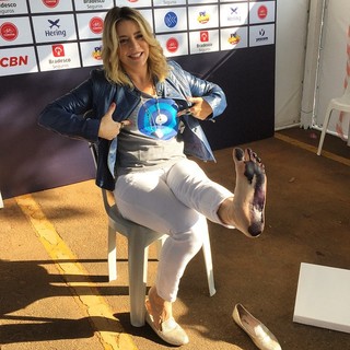 Christine Fernandes feet photo 8