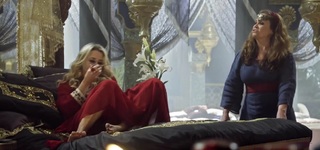 Christine Fernandes feet photo 2