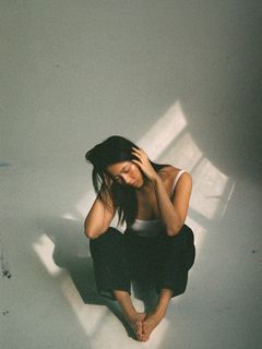 Christine Ko feet photo 8