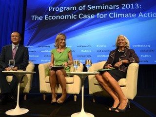 Christine Lagarde feet photo 14