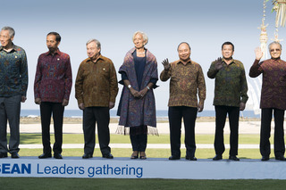 Christine Lagarde feet photo 6