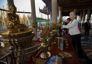Christine Lagarde feet photo 7