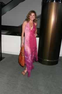 Christine Lakin feet photo thumbnail