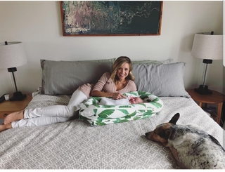 Christine Lakin feet photo thumbnail