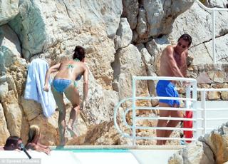 Christine Lampard feet photo thumbnail