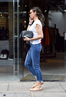Christine Lampard feet photo thumbnail