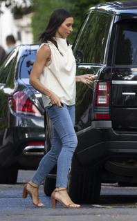 Christine Lampard feet photo thumbnail