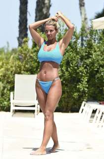 Christine McGuinness feet photo thumbnail