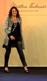 Christine Neubauer feet photo thumbnail