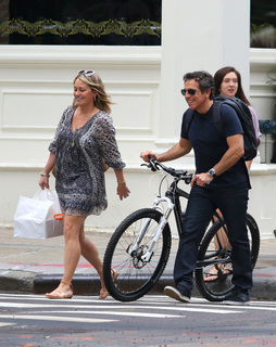 Christine Taylor feet photo thumbnail